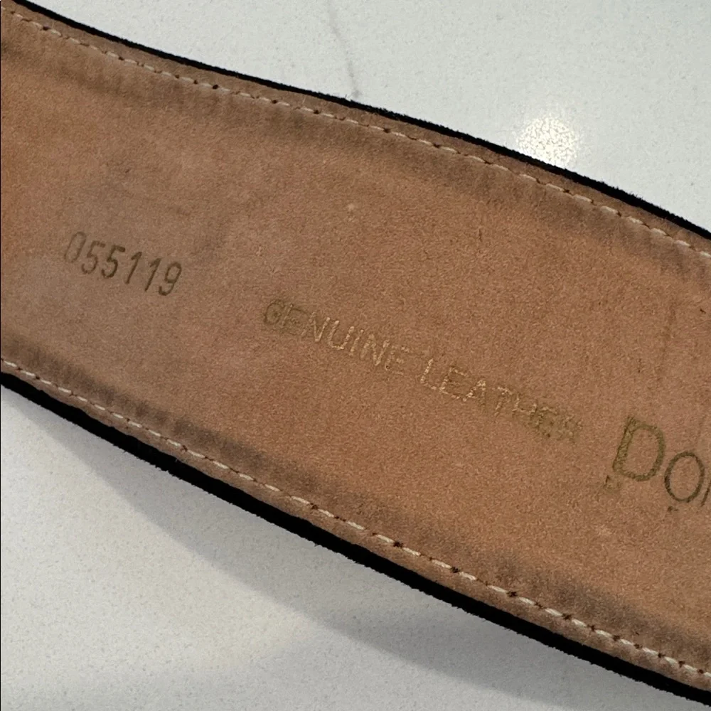 Vintage Donna Karan wide black suede belt with a large gold-tone buckle - Picture 5 of 12